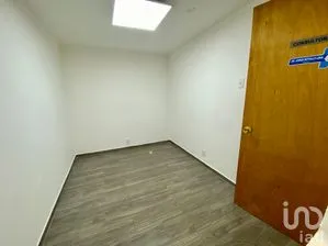 NEX-298187 - Oficina en Renta, con 1 recamara, con 1 baño, con 6 m2 de construcción en Narvarte Oriente, CP 03023, Ciudad de México.