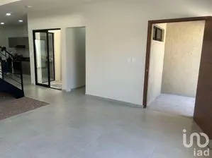 NEX-238861 - Casa en Venta, con 3 recamaras, con 2 baños, con 166 m2 de construcción en Bosques de la Trinidad, CP 29054, Chiapas.