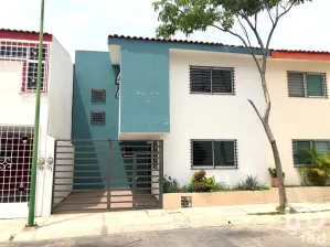 NEX-258528 - Casa en Venta, con 4 recamaras, con 2 baños, con 127 m2 de construcción en Santa Clara, CP 29014, Chiapas.