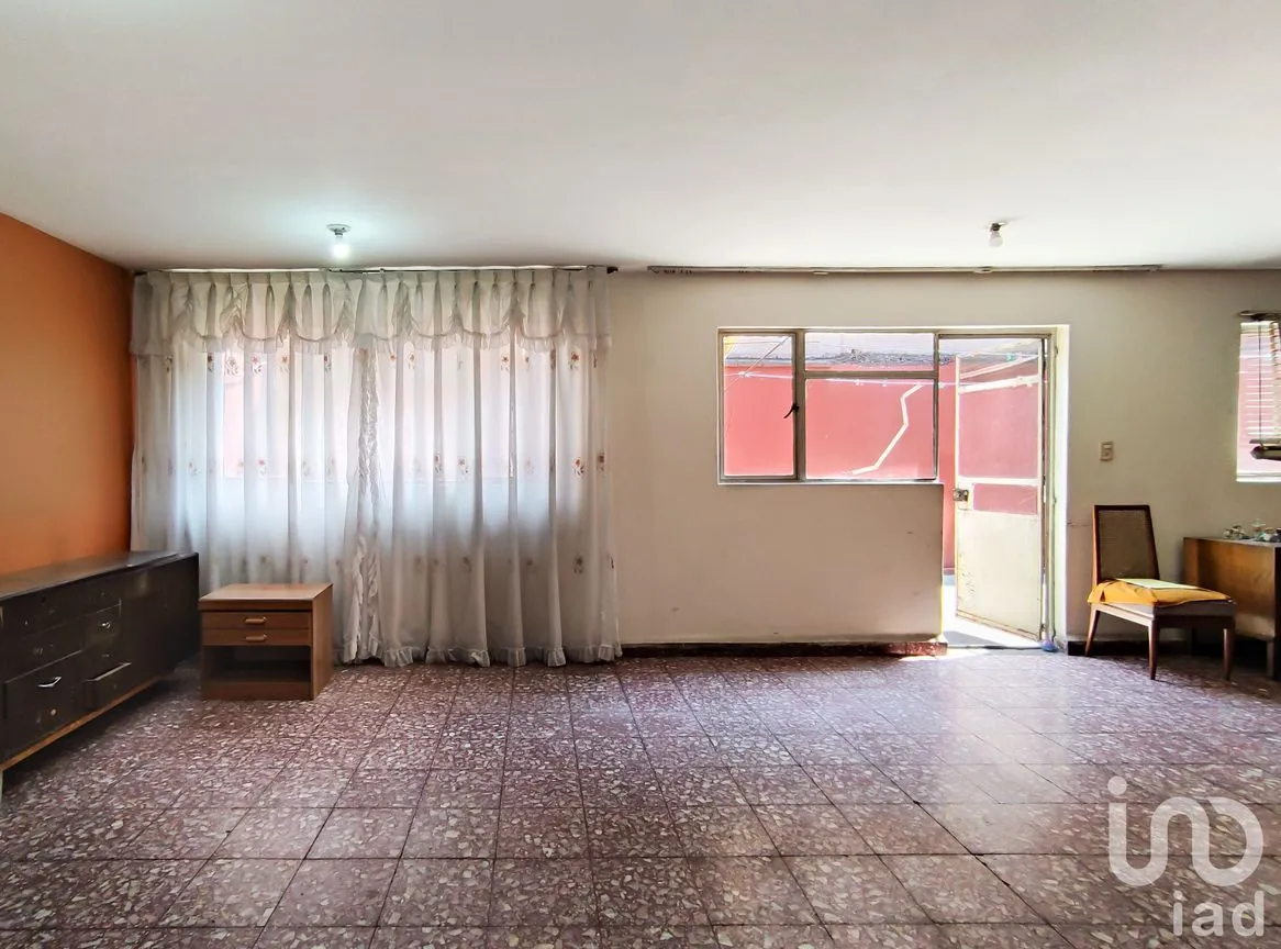 Casa en Venta en Aviación Civil, Venustiano Carranza, Ciudad de México | NEX-212893 | iad México | Foto 3 de 28