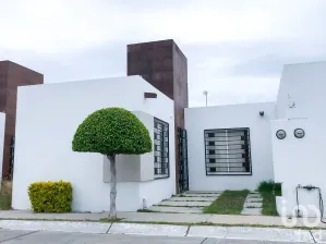 NEX-176873 - Casa en Venta, con 3 recamaras, con 1 baño, con 68 m2 de construcción en Las Estrellas, CP 76804, Querétaro.