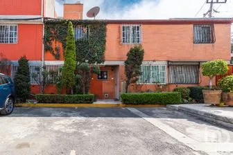 NEX-162552 - Casa en Venta, con 2 recamaras, con 1 baño, con 75 m2 de construcción en Los Reyes, CP 04330, Ciudad de México.