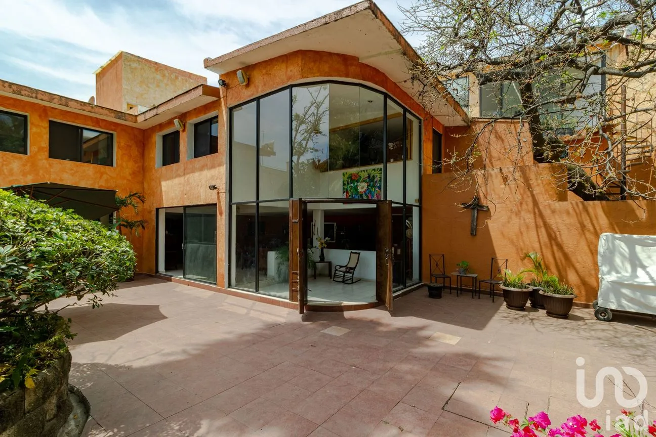 Casa en Venta en Tlaltenango, Cuernavaca, Morelos | NEX-164916 | iad México | Foto 2 de 37