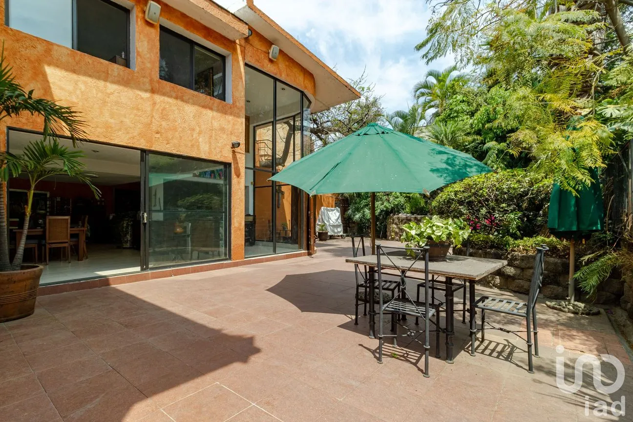 Casa en Venta en Tlaltenango, Cuernavaca, Morelos | NEX-164916 | iad México | Foto 1 de 37