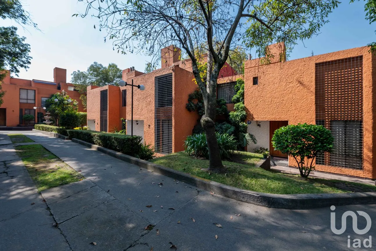 Casa en Venta en Lomas de San Ángel Inn, Álvaro Obregón, Ciudad de México | NEX-263798 | iad México | Foto 1 de 29
