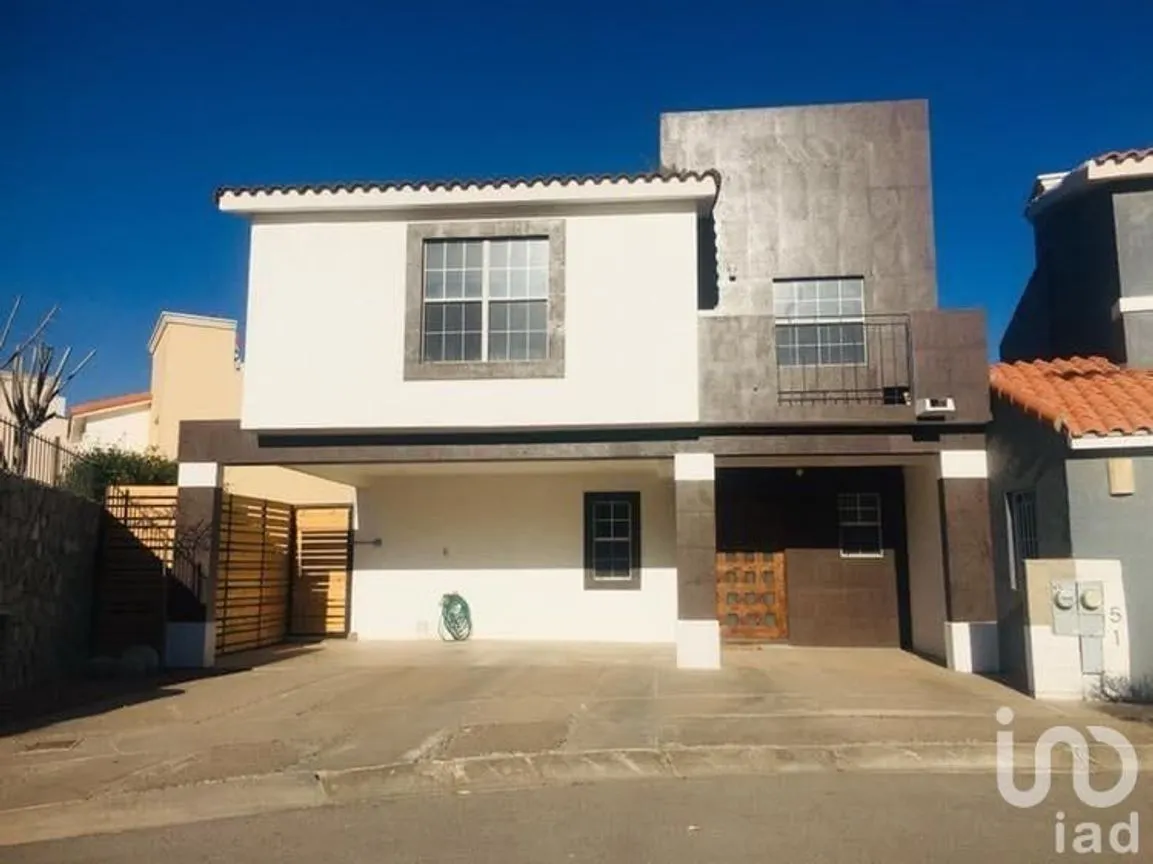 Casa en Venta en Cerrada Andaluz, Juárez, Chihuahua | NEX-241562 | iad México | Foto 1 de 9