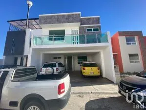 NEX-196224 - Casa en Venta, con 4 recamaras, con 4 baños, con 239 m2 de construcción en Los Morales, CP 42180, Hidalgo.