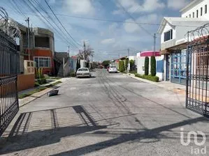 NEX-256586 - Casa en Renta, con 3 recamaras, con 1 baño, con 130 m2 de construcción.