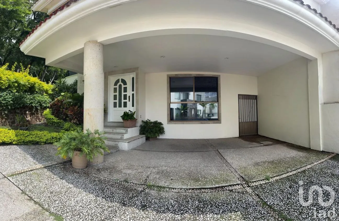Casa en Venta en Chapultepec, Cuernavaca, Morelos | NEX-259901 | iad México | Foto 1 de 9