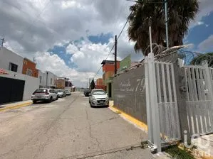 NEX-304893 - Casa en Venta, con 4 recamaras, con 2 baños, con 145 m2 de construcción.