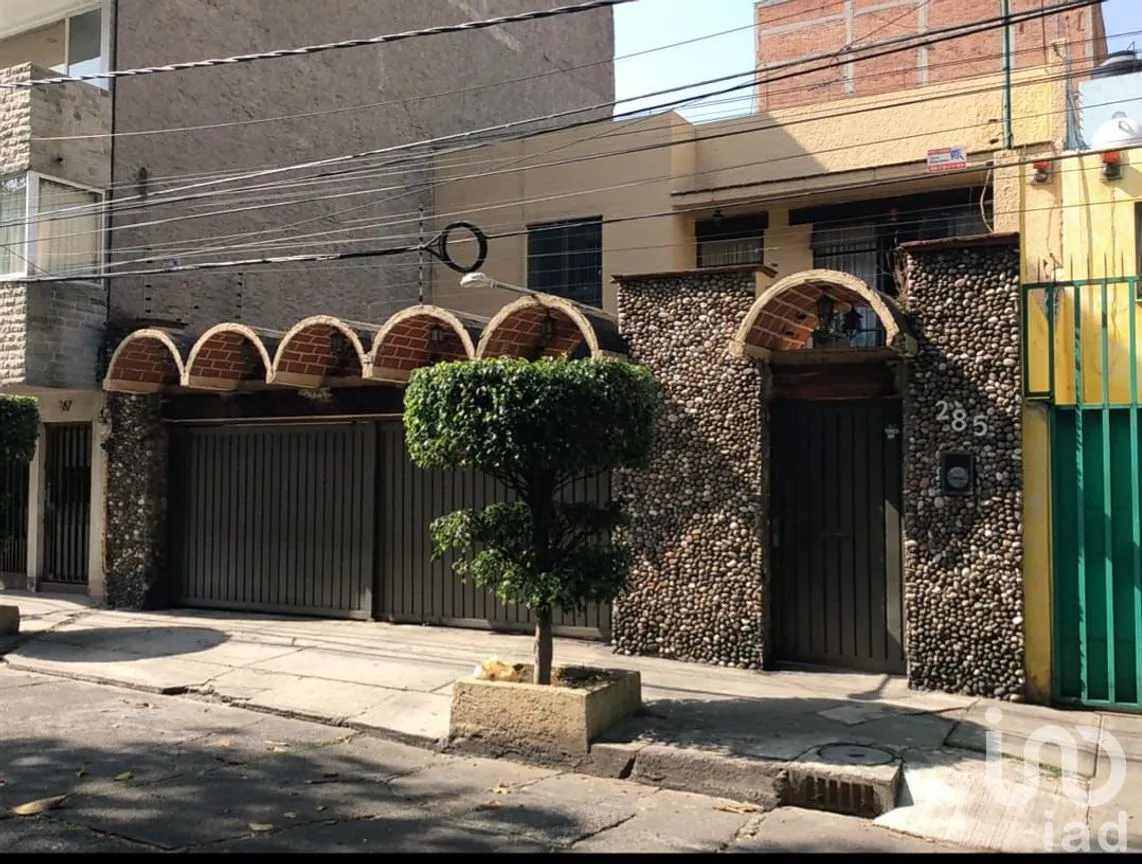 Casa en Venta en Vértiz Narvarte, Benito Juárez, Ciudad de México | NEX-42665 | iad México | Foto 1 de 15