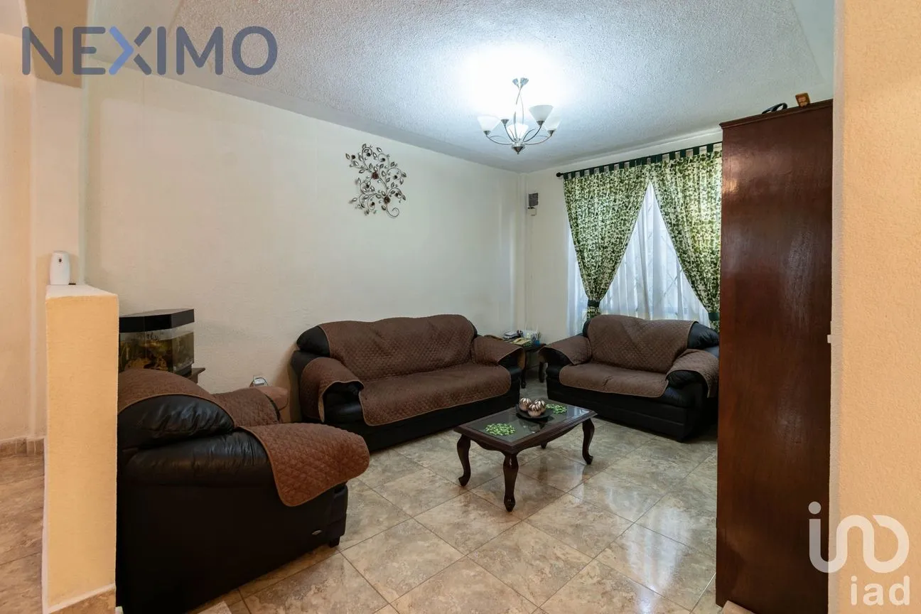 Casa en Venta en Santiago Centro, Tláhuac, Ciudad de México | NEX-5861 | iad México | Foto 1 de 19