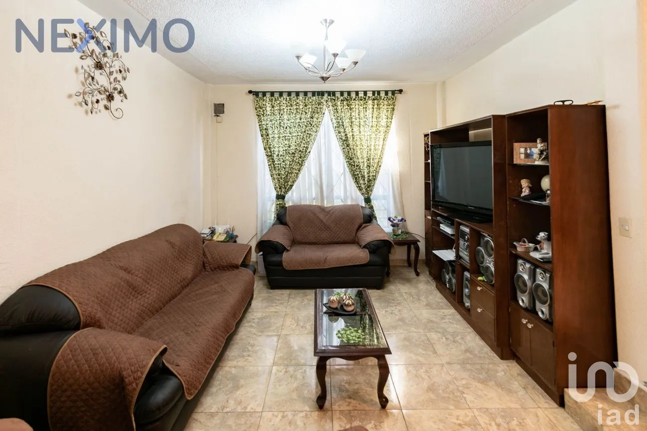 Casa en Venta en Santiago Centro, Tláhuac, Ciudad de México | NEX-5861 | iad México | Foto 2 de 19