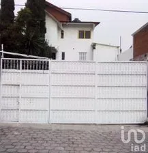 NEX-186505 - Casa en Venta, con 6 recamaras, con 3 baños, con 600 m2 de construcción en Santa Anita, CP 54434, México.