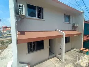 NEX-167566 - Casa en Venta, con 3 recamaras, con 3 baños, con 114 m2 de construcción en Joyas de Mocambo (Granjas los Pinos), CP 94298, Veracruz de Ignacio de la Llave.