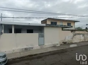 NEX-194805 - Casa en Venta, con 3 recamaras, con 1 baño, con 150 m2 de construcción en Revolución, CP 94296, Veracruz de Ignacio de la Llave.