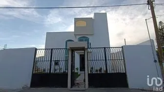 NEX-222043 - Casa en Venta, con 3 recamaras, con 2 baños, con 137 m2 de construcción.