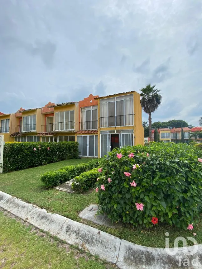 Casa en Venta en Cocoyoc, Yautepec, Morelos | NEX-234009 | iad México | Foto 2 de 22