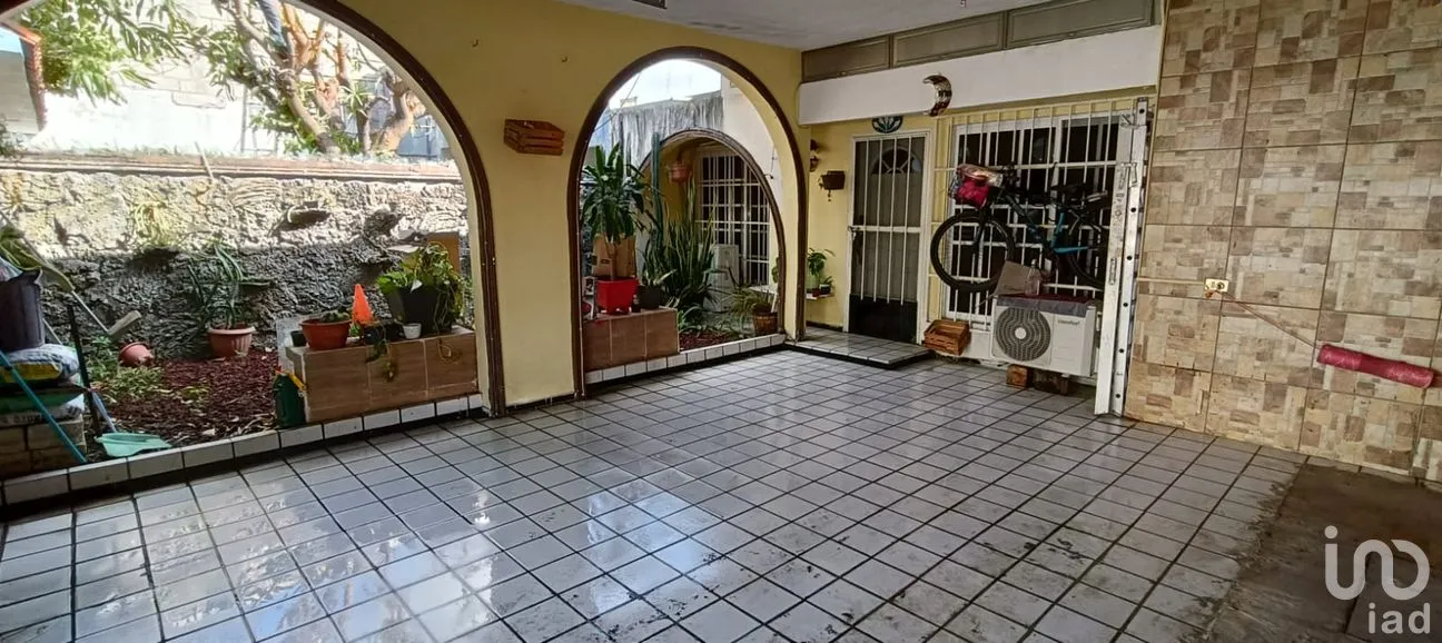 Casa en Venta en Flores Del Valle, Veracruz, Veracruz de Ignacio de la Llave | NEX-265476 | iad México | Foto 1 de 27