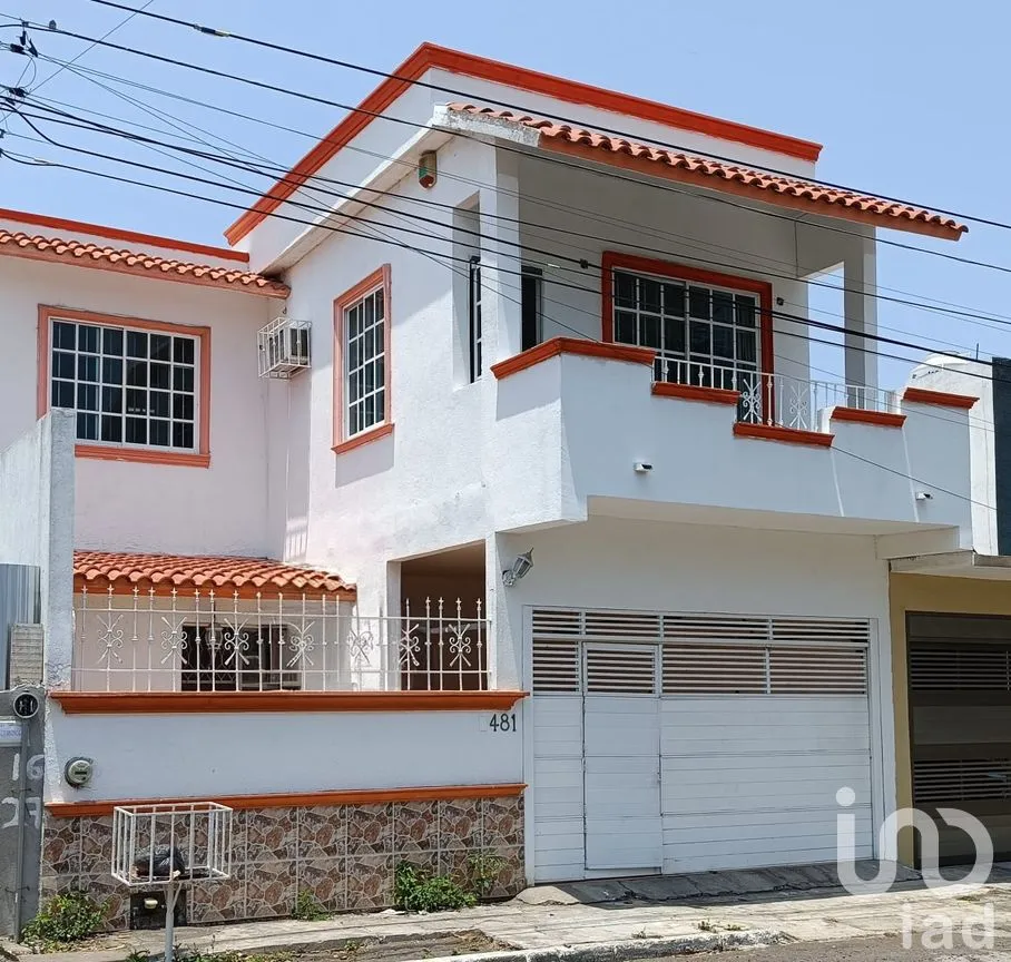 Casa en Venta en Floresta 80, Veracruz, Veracruz de Ignacio de la Llave | NEX-295836 | iad México | Foto 2 de 48