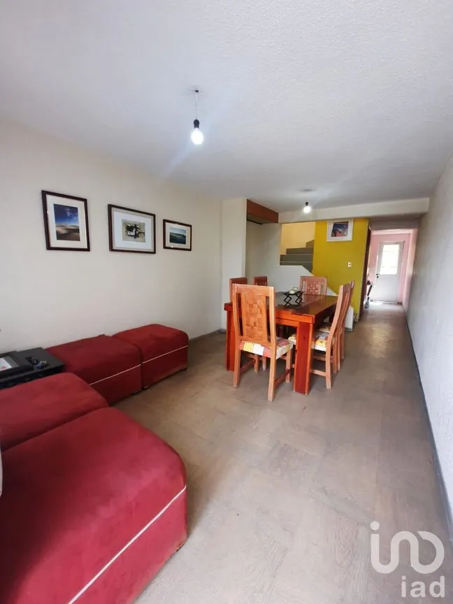 Casa en Venta en Los Héroes II, Toluca, México | NEX-291259 | iad México | Foto 2 de 19