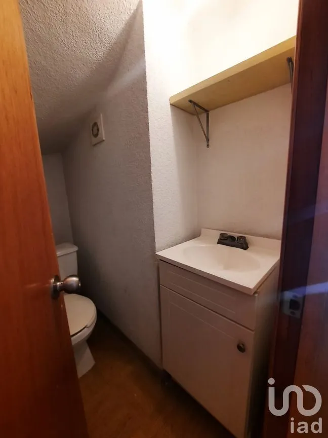 Casa en Venta en Los Héroes II, Toluca, México | NEX-291259 | iad México | Foto 5 de 19