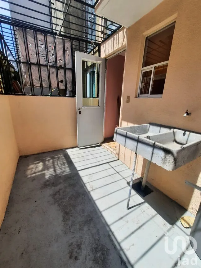 Casa en Venta en Los Héroes II, Toluca, México | NEX-291259 | iad México | Foto 7 de 19