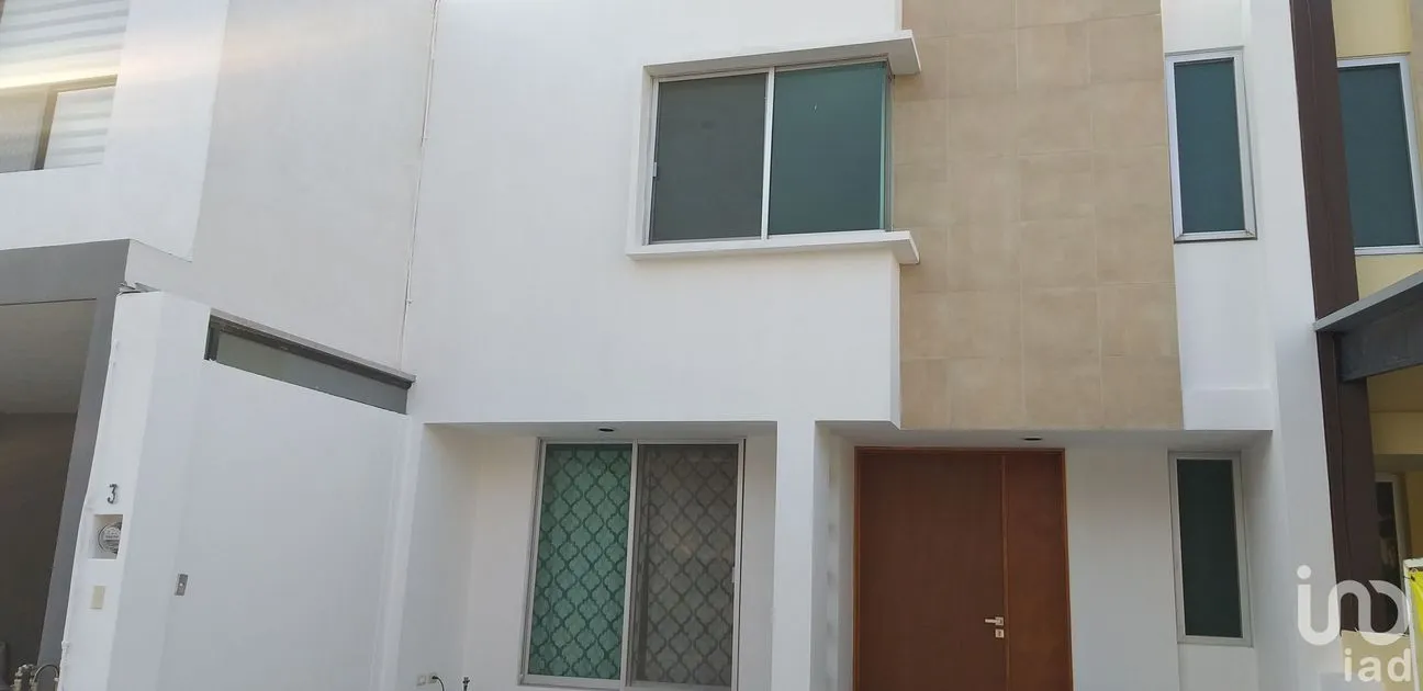 Casa en Venta en Lomas del Valle, Puebla, Puebla | NEX-167755 | iad México | Foto 1 de 20