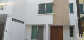 NEX-167755 - Casa en Venta, con 4 recamaras, con 3 baños, con 145 m2 de construcción en Lomas del Valle, CP 72595, Puebla.