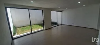 NEX-238576 - Casa en Venta, con 3 recamaras, con 2 baños, con 121 m2 de construcción en Granjas San Isidro, CP 72587, Puebla.