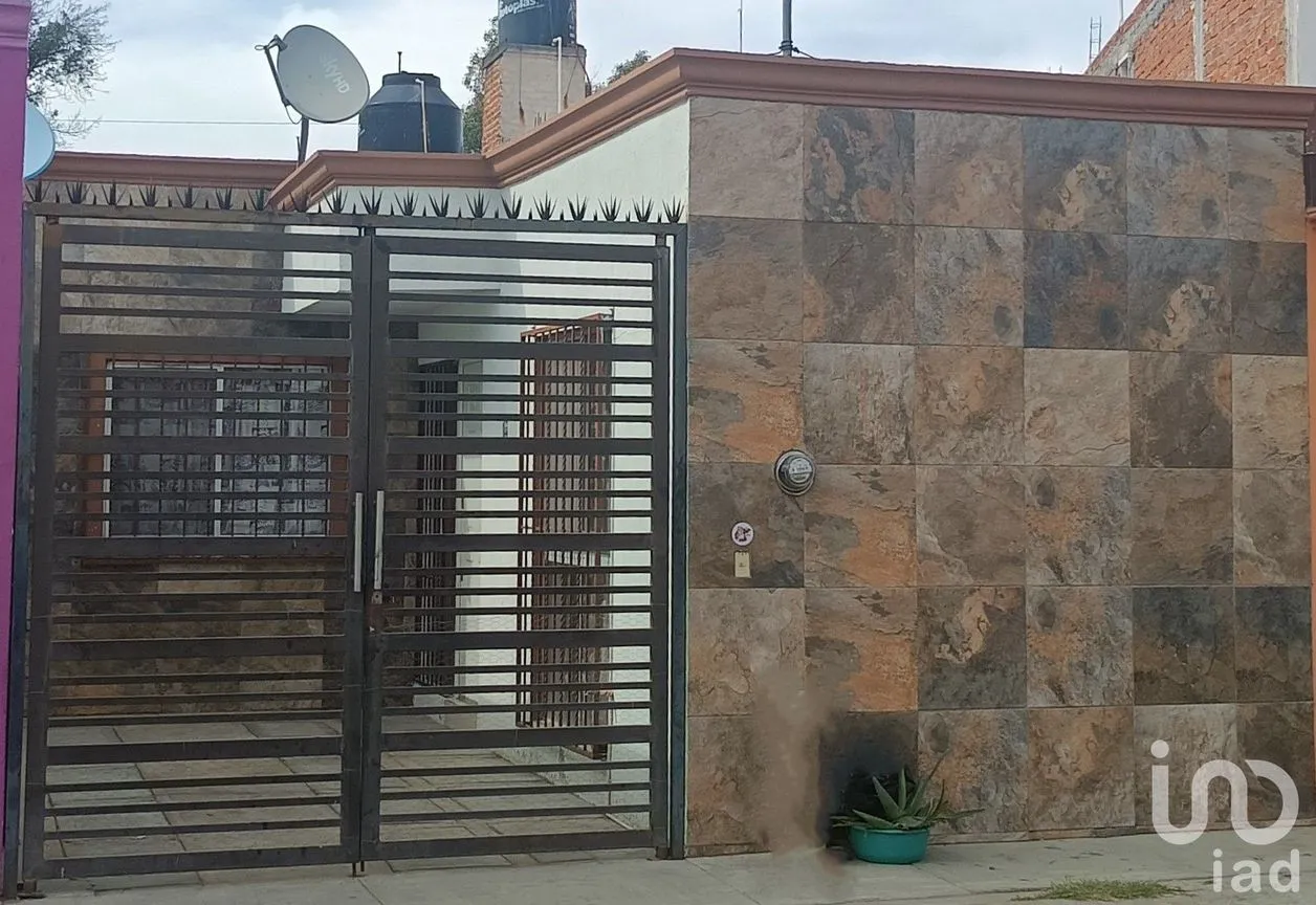 Casa en Venta en Residencial Floresta, Irapuato, Guanajuato