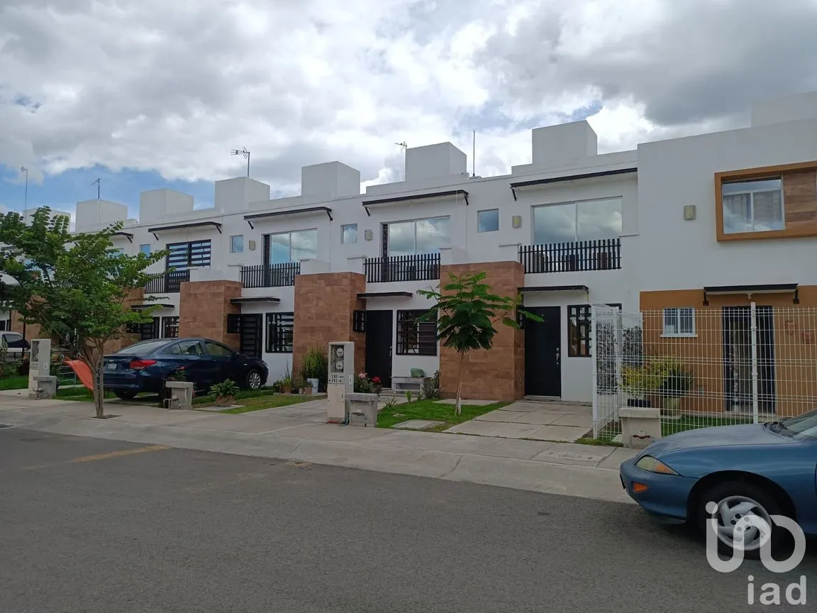 Casa en Venta en Real Arboledas, Irapuato, Guanajuato | NEX-252909 | iad México | Foto 1 de 11