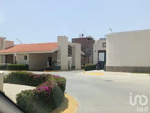 NEX-294806 - Casa en Venta, con 3 recamaras, con 2 baños, con 82 m2 de construcción.