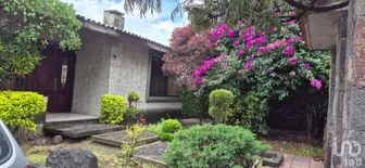 NEX-304109 - Casa en Venta, con 3 recamaras, con 3 baños, con 285 m2 de construcción.
