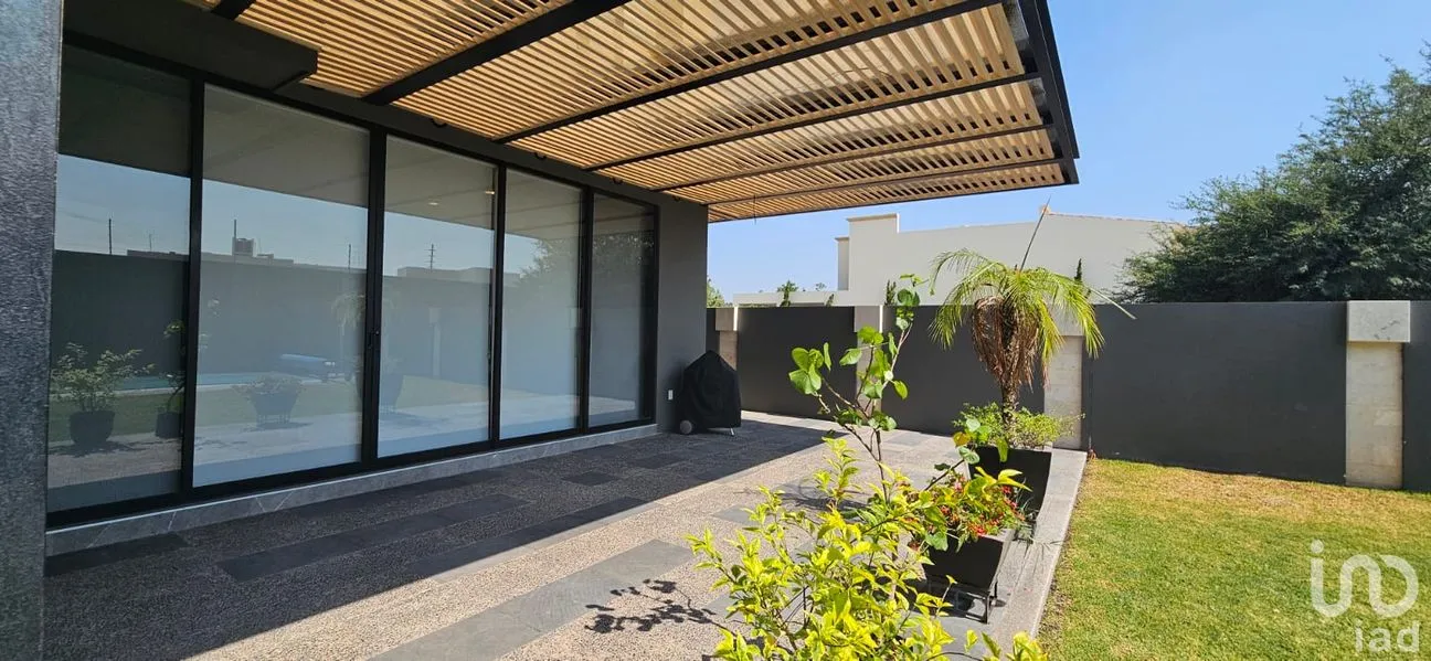 Casa en Venta en Pontevedra, Irapuato, Guanajuato | NEX-304544 | iad México | Foto 9 de 14