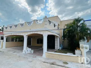 NEX-172747 - Casa en Venta, con 3 recamaras, con 3 baños, con 321 m2 de construcción en Villas de Monte Real, CP 24060, Campeche.