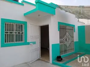 NEX-173169 - Casa en Venta, con 2 recamaras, con 1 baño, con 44 m2 de construcción en Quinta de Los Españoles, CP 24070, Campeche.