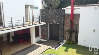 NEX-246642 - Casa en Venta, con 4 recamaras, con 3 baños, con 1050 m2 de construcción.