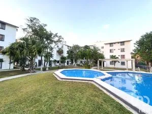 NEX-196625 - Departamento en Venta, con 3 recamaras, con 2 baños, con 90 m2 de construcción en Supermanzana 46, CP 77506, Quintana Roo.