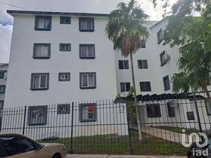 NEX-235526 - Departamento en Renta, con 3 recamaras, con 2 baños, con 90 m2 de construcción en Supermanzana 46, CP 77506, Quintana Roo.