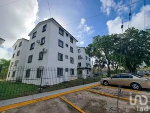 NEX-283844 - Departamento en Renta, con 3 recamaras, con 2 baños, con 90 m2 de construcción en Supermanzana 46, CP 77506, Quintana Roo.