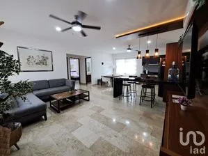 NEX-294736 - Departamento en Renta, con 2 recamaras, con 2 baños, con 94 m2 de construcción.
