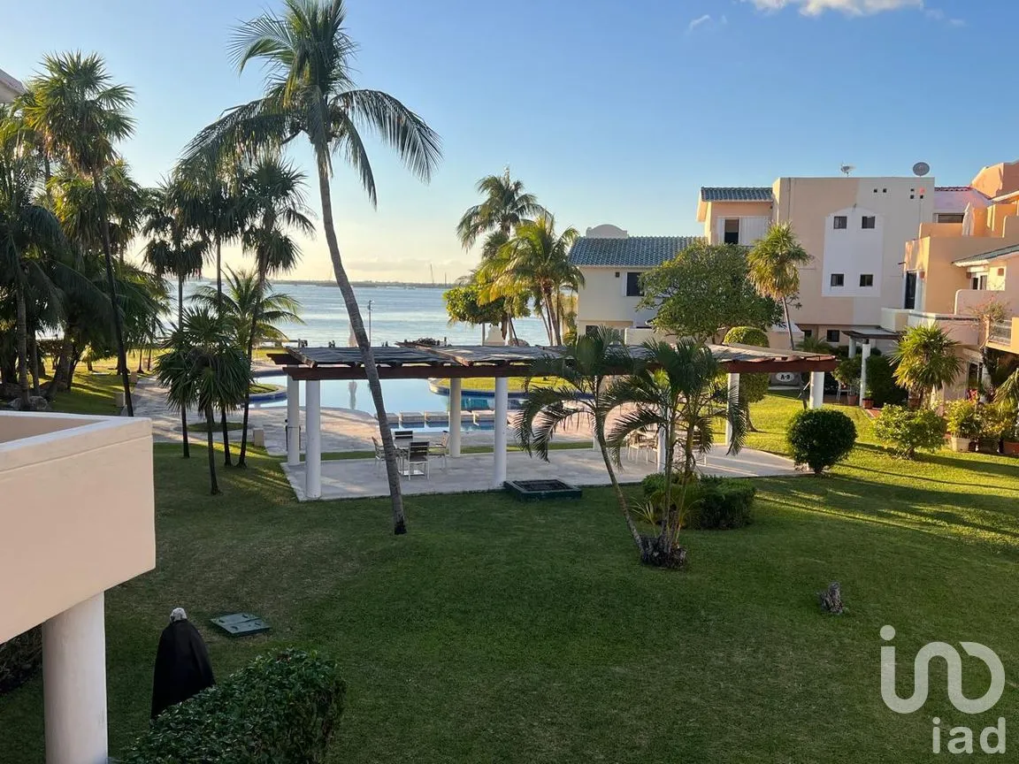 Casa en Venta en Zona Hotelera, Benito Juárez, Quintana Roo | NEX-305076 | iad México | Foto 1 de 13