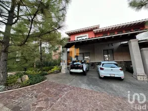 NEX-187202 - Casa en Venta, con 3 recamaras, con 3 baños, con 297 m2 de construcción en Bosque Monarca, CP 58350, Michoacán de Ocampo.