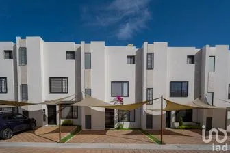 NEX-193648 - Casa en Renta, con 3 recamaras, con 2 baños, con 121 m2 de construcción en Real Santa Fe, CP 62794, Morelos.