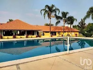 NEX-199222 - Casa en Venta, con 4 recamaras, con 3 baños, con 260 m2 de construcción en El Paraíso, CP 62564, Morelos.