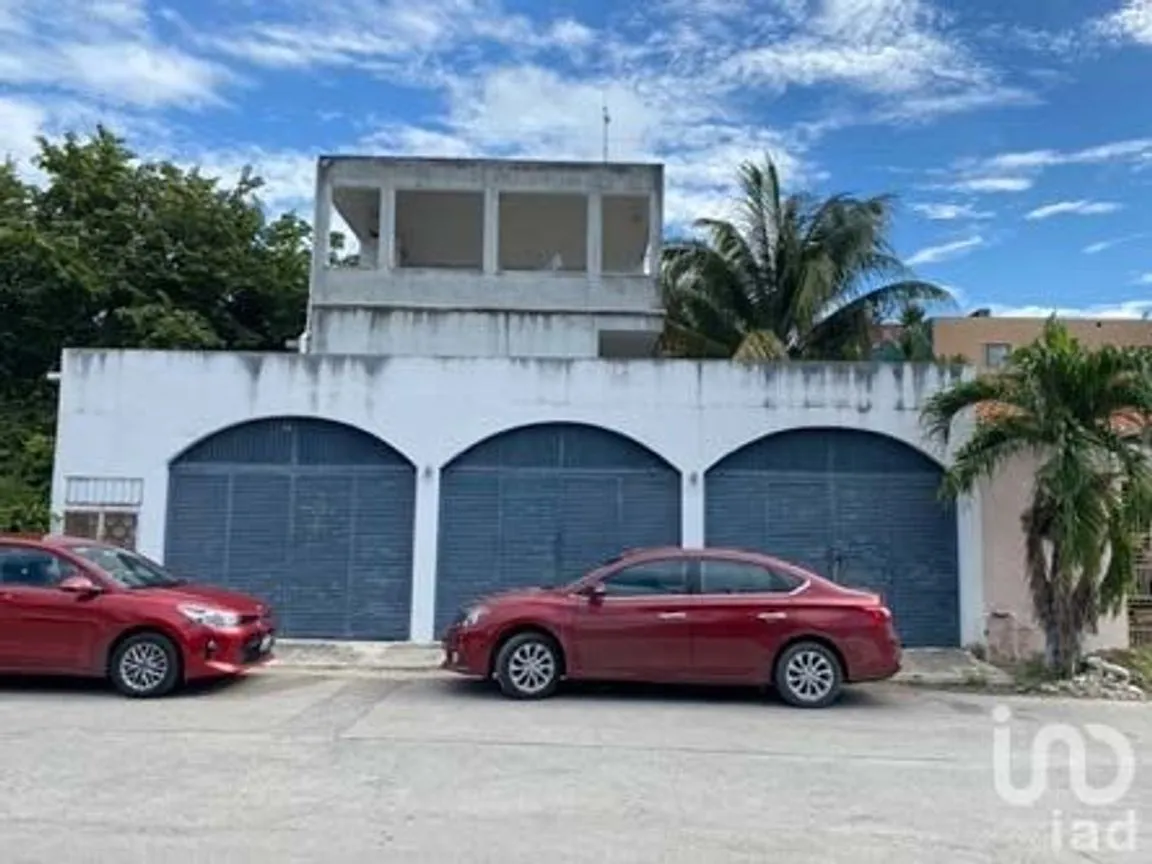 Edificio en Venta en Ejidal, Solidaridad, Quintana Roo | NEX-198902 | iad México | Foto 1 de 22