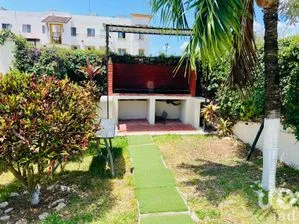 NEX-252338 - Departamento en Renta, con 2 recamaras, con 1 baño, con 57 m2 de construcción.