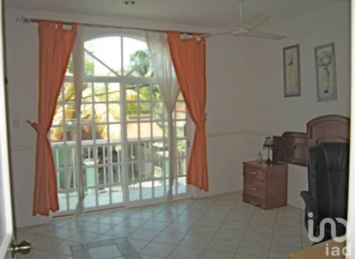 Casa en Renta en Ejidal, Solidaridad, Quintana Roo | NEX-2611 | iad México | Foto 1 de 10