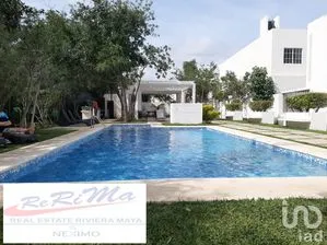 NEX-39604 - Casa en Renta, con 2 recamaras, con 1 baño, con 118 m2 de construcción en Nuevo Centro Urbano, CP 77723, Quintana Roo.